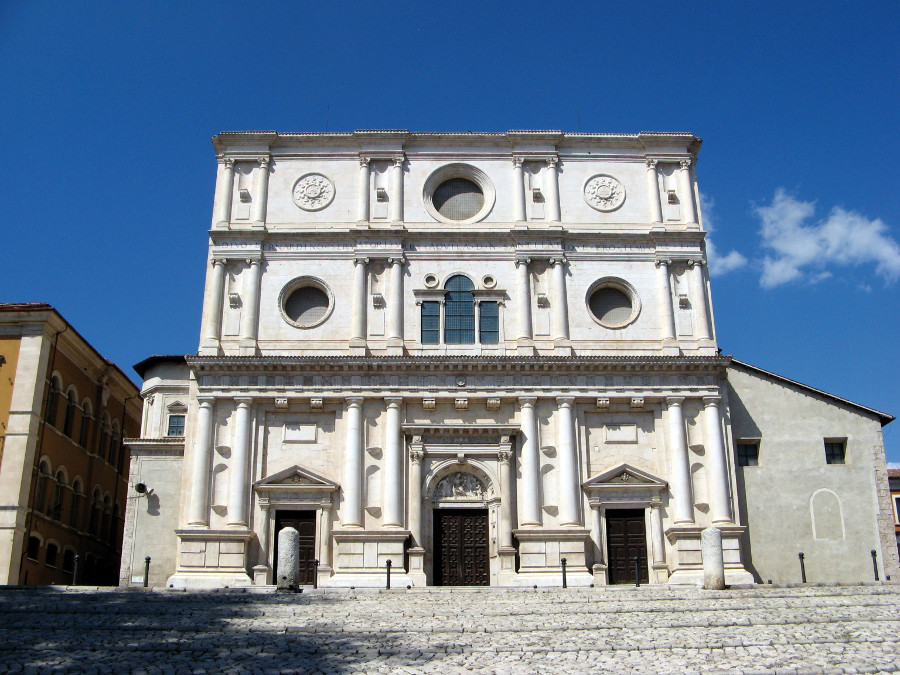 LAquila Basilica di San Bernardino 600